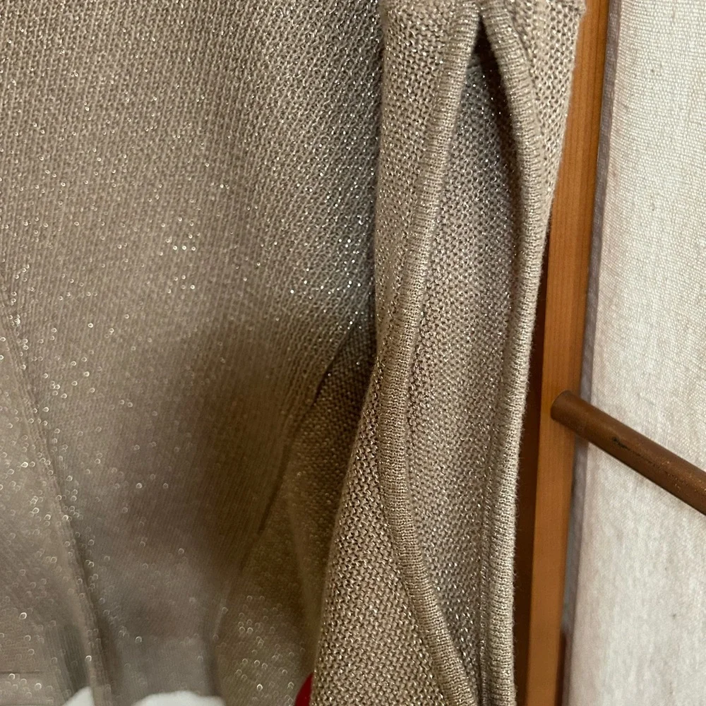 Jennifer Lopez Sweater shrug - Picture 5 of 5